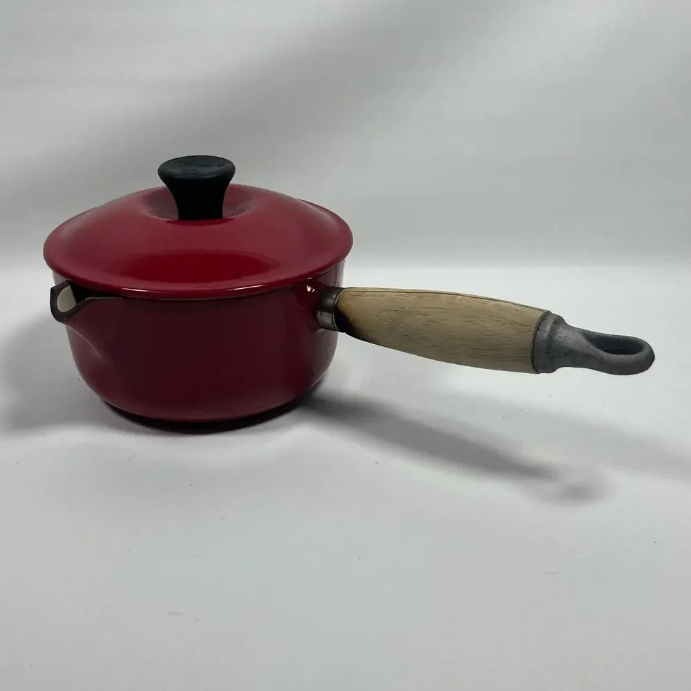 LE CREUSET Saucepan #14 Wooden Handle Lid Enameled Cast Iron Red France CLEAN
